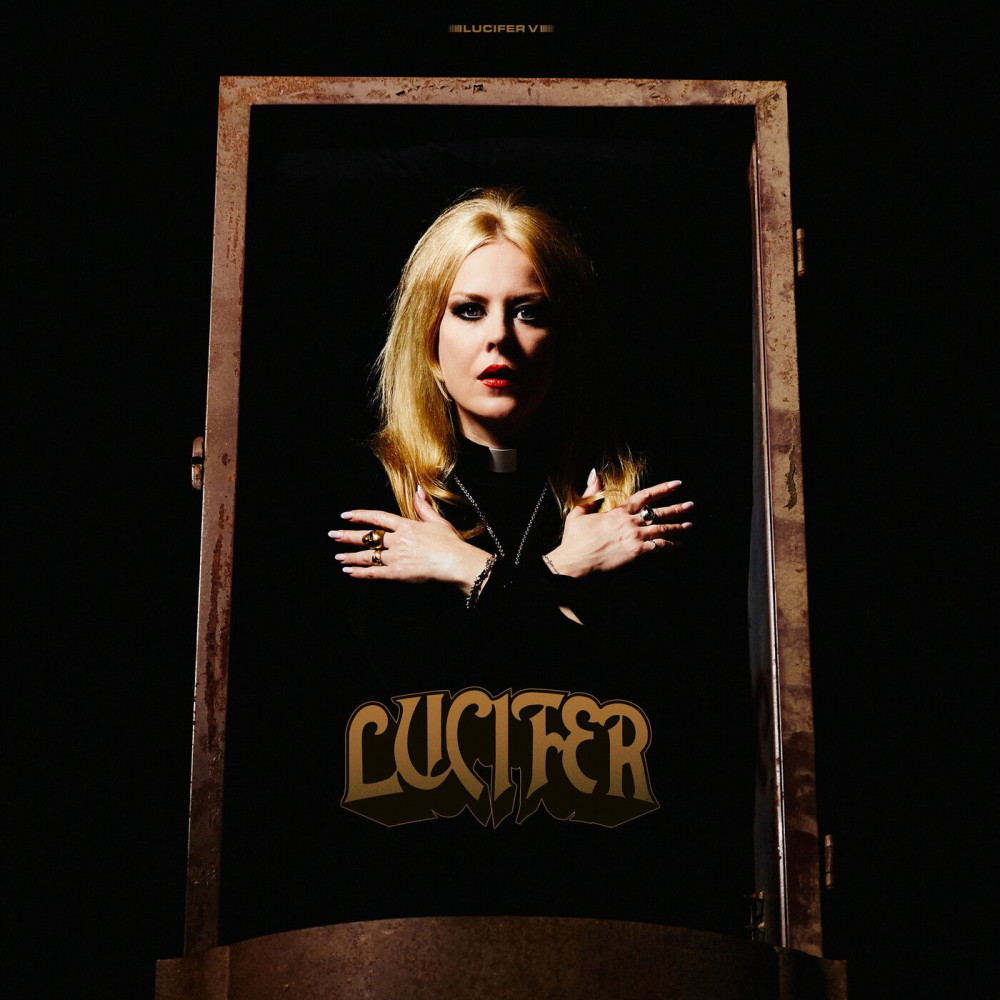  V  par Lucifer