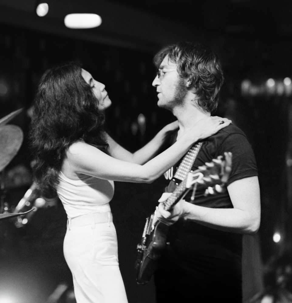 ONE TO ONE : JOHN & YOKO, un documentaire musical immersif 