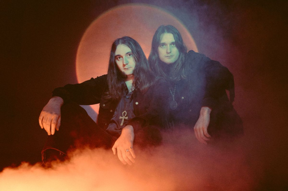 Moundrag envoûte avec le clip 'Black Flames' ; nouvel album 