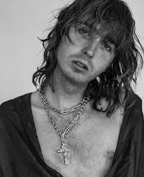 Thomas RAGGI (guitariste de Maneskin) sortira son 1er album solo le 5 décembre ! 