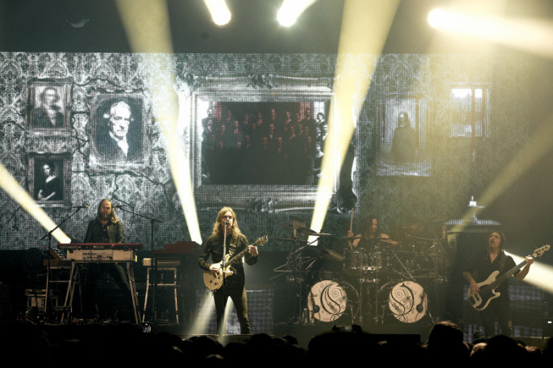 OPETH dévoile une vidéo live intense pour le titre '§7' 
