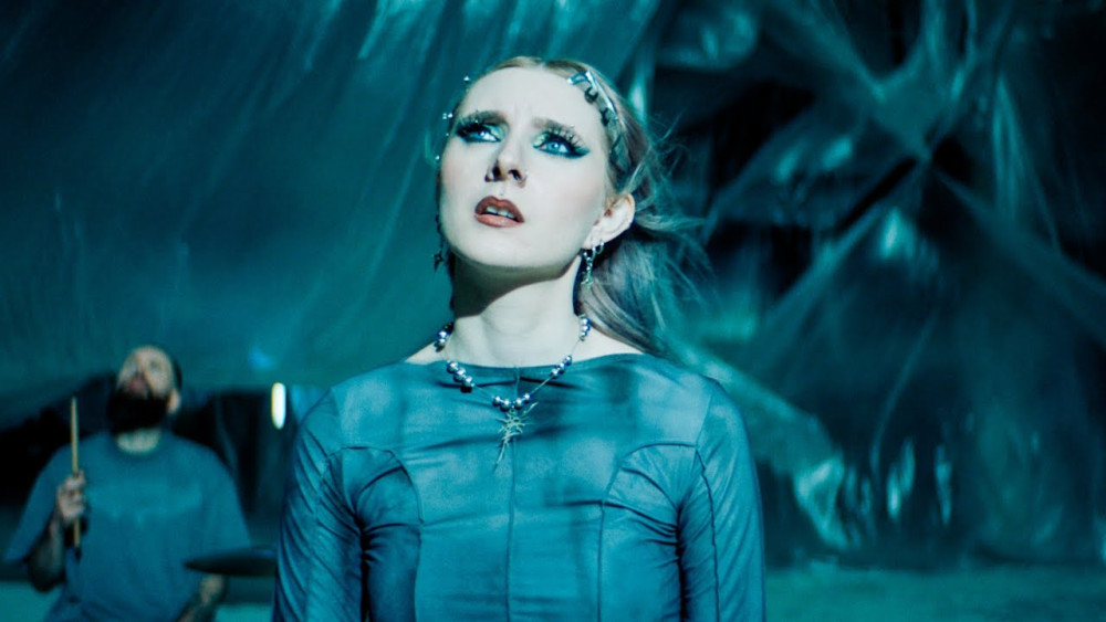 Future Palace dévoile le clip 'Nixy' et leur nouvel album 'Resurgence' ! 