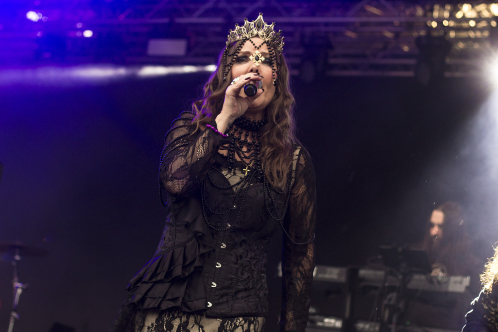 Anette Olzon interprétera les classiques de Nightwish à Paris le 25 août prochain. 