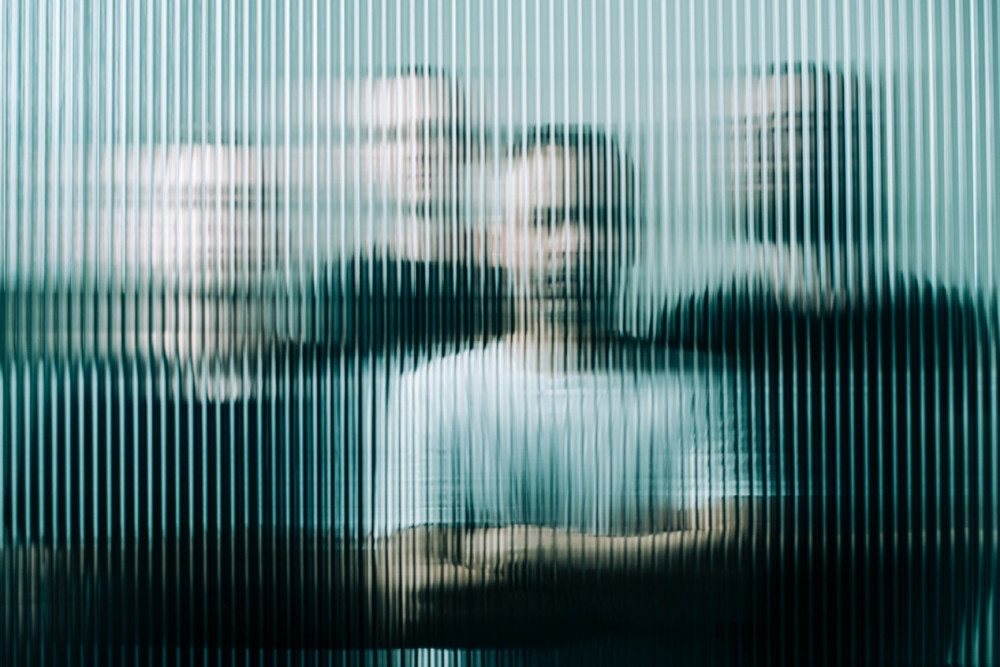 Godsticks dévoile une vidéo technique pour le single 'Hold Back' 