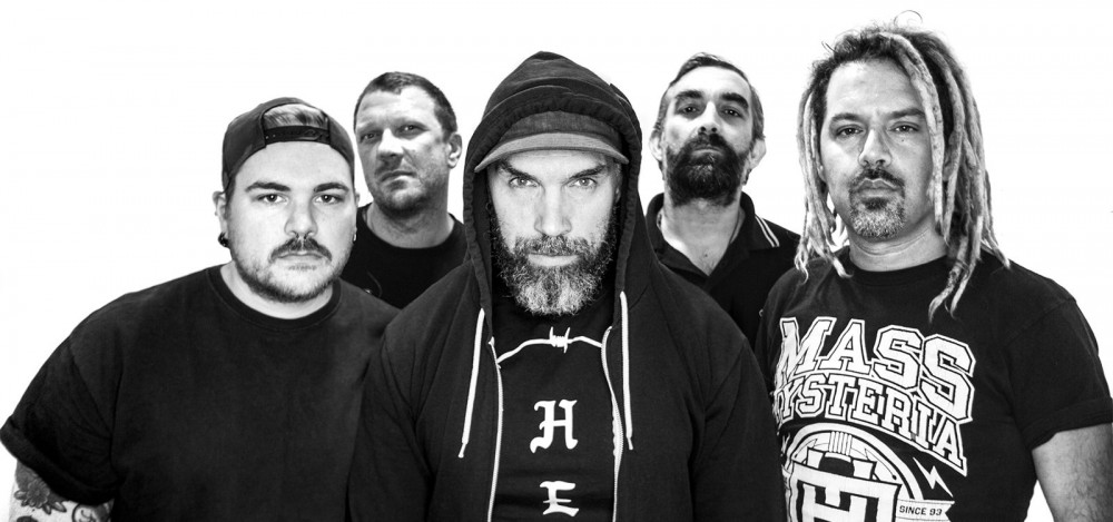 Ça bouge du côté de MASS HYSTERIA !  