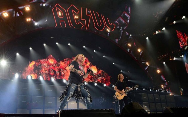 AC/DC : Axl Rose et Angus Young......Nouvel album......ou pas! 