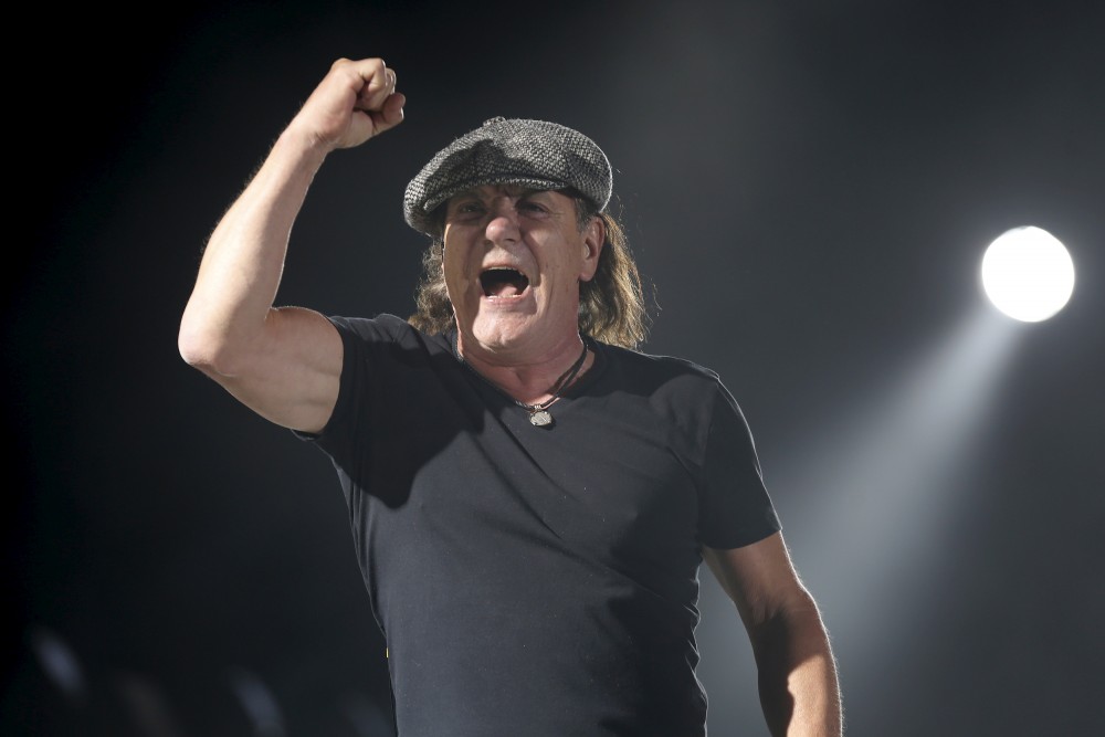 AC/DC fait part de son souhait ''absolu'' de partir en tournée avec Brian Johnson