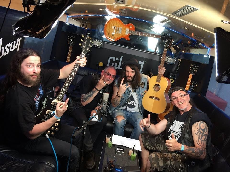 ADX sur le stand Gibson au Hellfest 