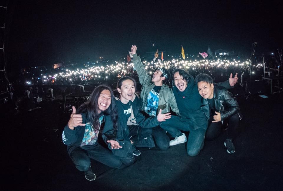 Crystal Lake met en images la Sagrada Familia dans son nouveau clip, ''Sanctuary'' 