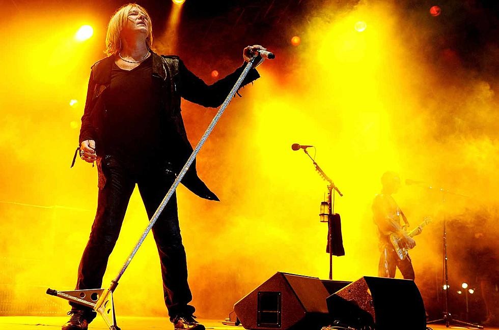 Découvrez la nouvelle vidéo de Def Leppard ‘We All Need Christmas'! 