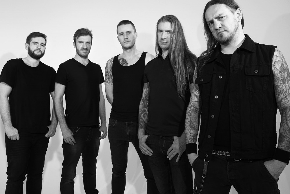 DESTINITY : Lyric vidéo 'Shadows' 