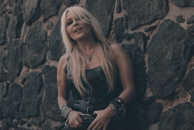 Doro et Johan Hegg (Amon Amarth) s'associent pour un titre 