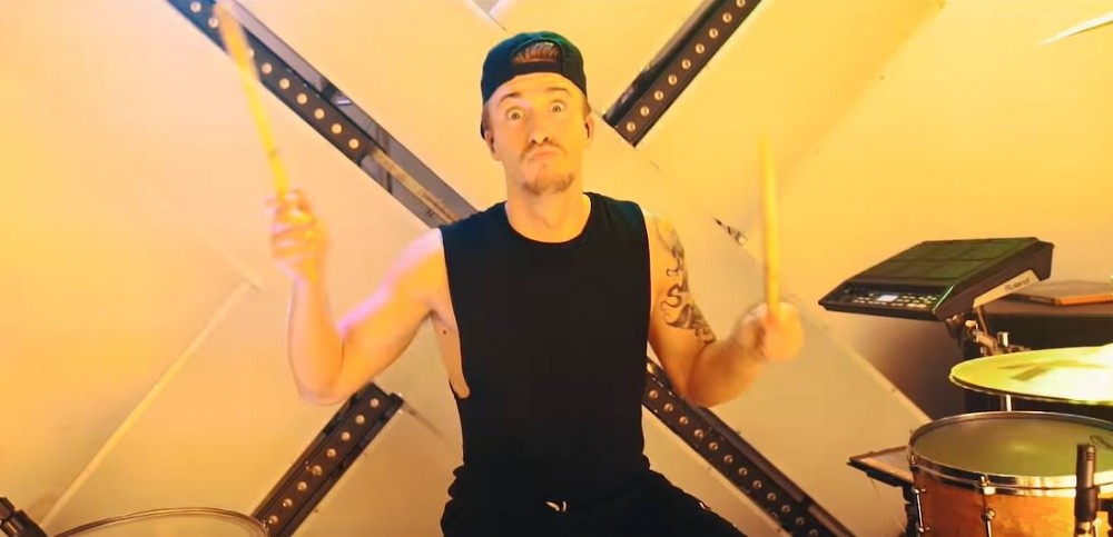 Eskimo Callboy dévoile le clip de \'\'Shallows\'\' qu'on retrouve sur leur album \'\'The Scene\'\' 