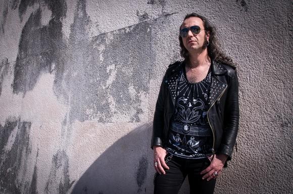 Fernando Ribeiro (MOONSPELL) ne chôme pas ! 