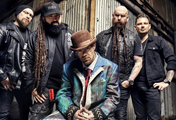 FIVE FINGER DEATH PUNCH dévoile une nouvelle lyrics vidéo et annonce la sortie de leur prochain album en août  