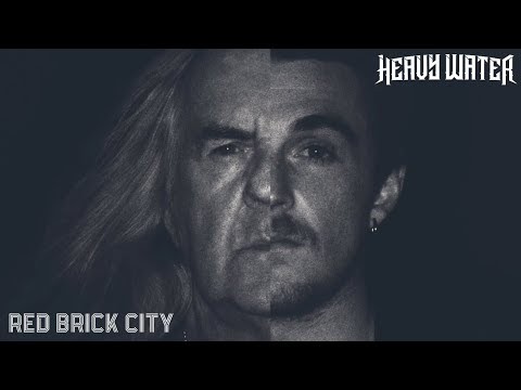 Heavy Water, un premier album, "Red Brick City" le 23 juillet! 
