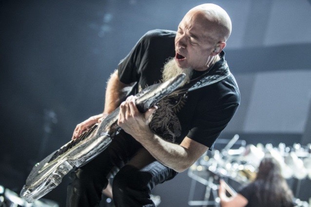 Jordan Rudess (DREAM THEATER) signe avec Mascot Label Group.  