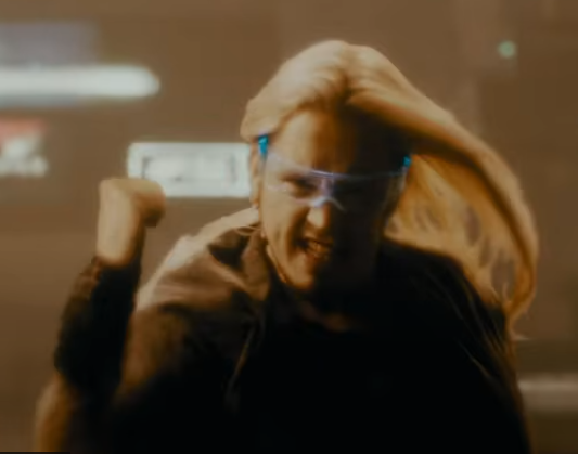 Le groupe Dragonforce, leader du Power Metal extrême, dévoile son quatrième et nouveau single 'Astro Warrior Anthem', accompagné d’un clip officiel. 