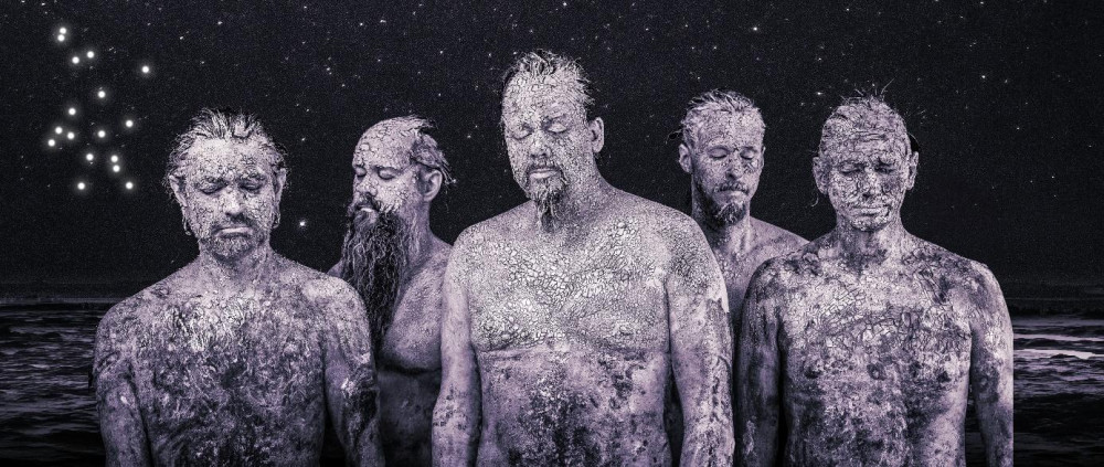 Les maîtres du Metal suédois Evergrey dévoilent leur nouveau single 'Say', ainsi que son clip officiel ! 