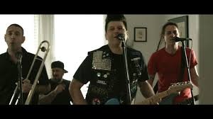 LESS THAN JAKE : nouveau clip“BOMB DROP”! 