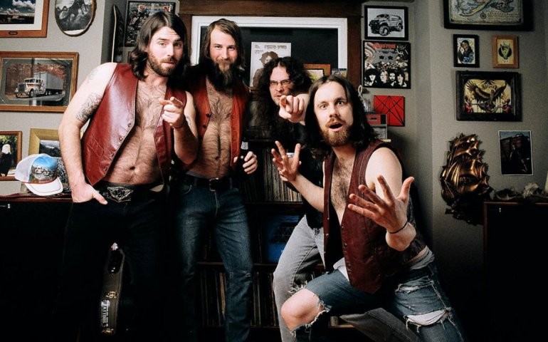 MONSTER TRUCK sort un premier single ! 