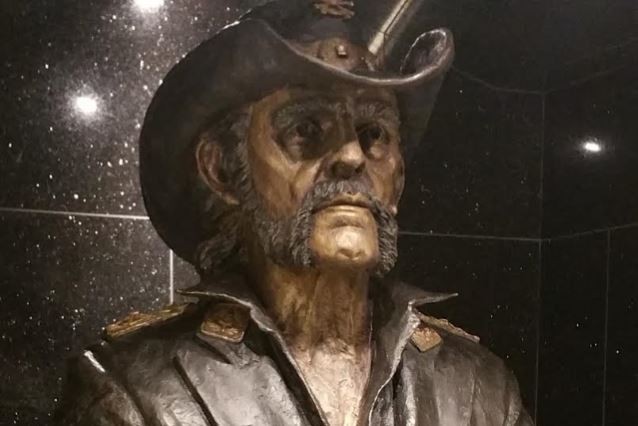 MOTORHEAD, la statue de Lemmy officiellement dévoilée