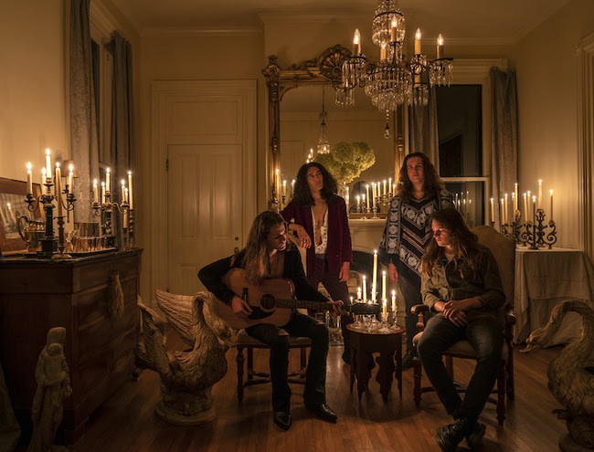 NAKED GIPSY QUEENS publie la vidéo 'If Your Name is New York (Then Mine?s Amsterdam)' 