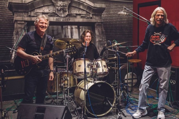 RIK EMMETT, le nouvel album  et reformation de TRIUMPH 