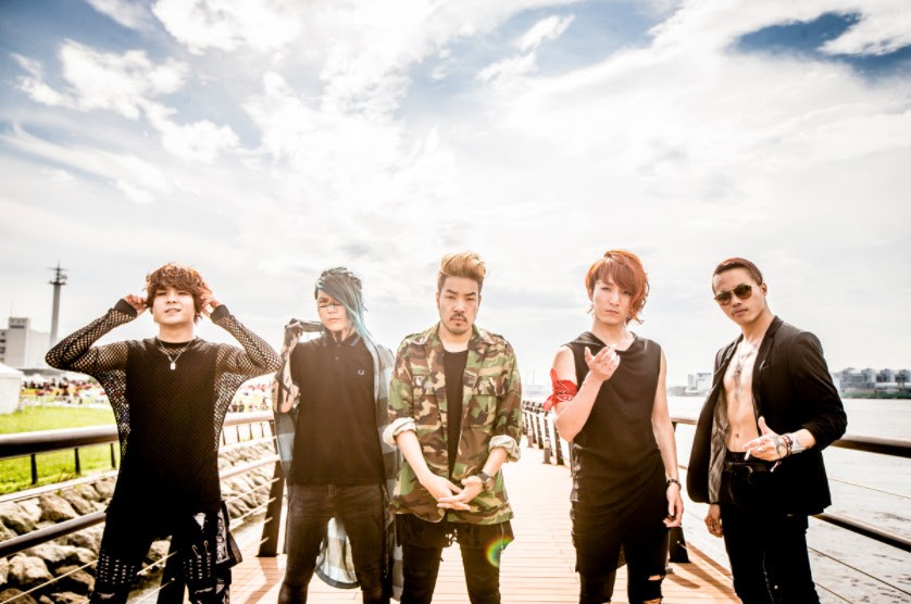 \'\'Rockstar Steady\'\', le nouveau clip de Crossfaith (feat. JESSE) 