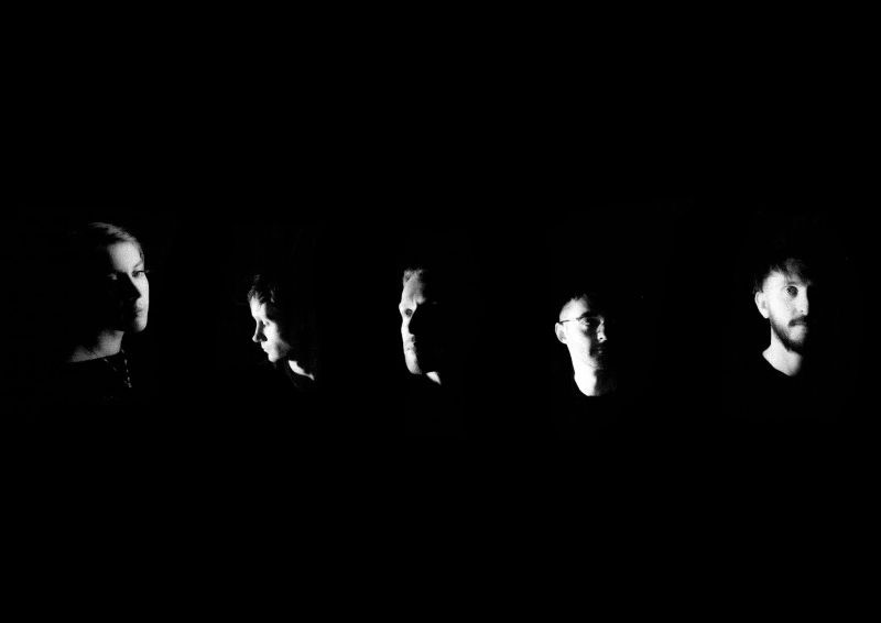 ROLO TOMASSI : Le groupe de Brighton signe sur le label eOne et dévoile son 1er single 'Cloaked' 