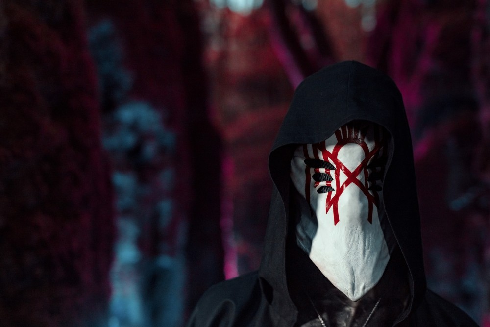 SLEEP TOKEN publie la vidéo 'Fall For Me' 