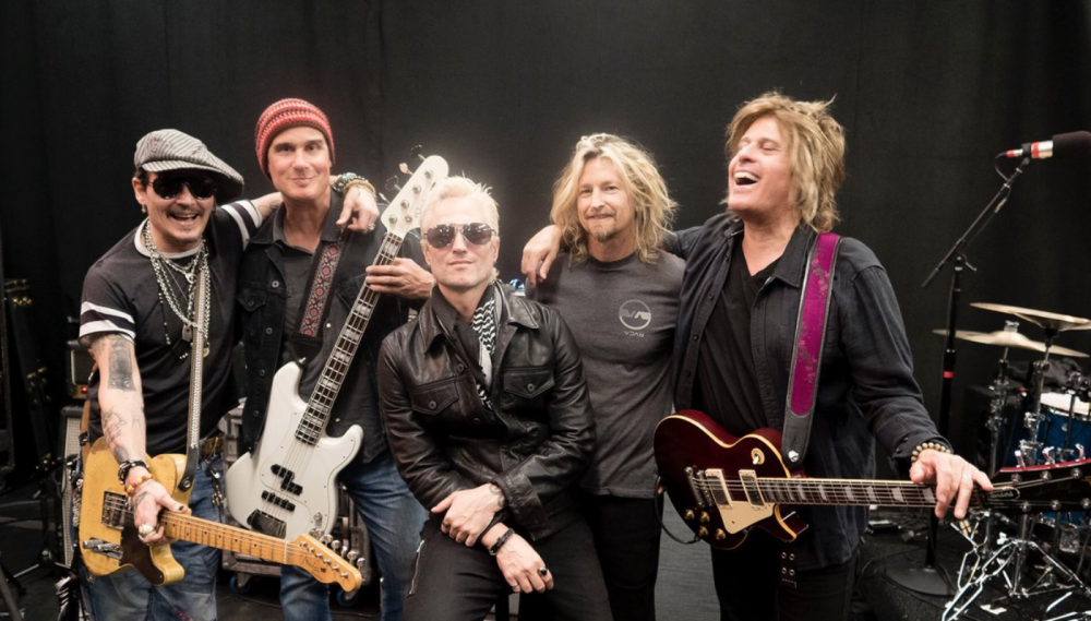STONE TEMPLE PILOTS + JOE PERRY + JOHNNY DEPP sur scène à Pasadena ! 