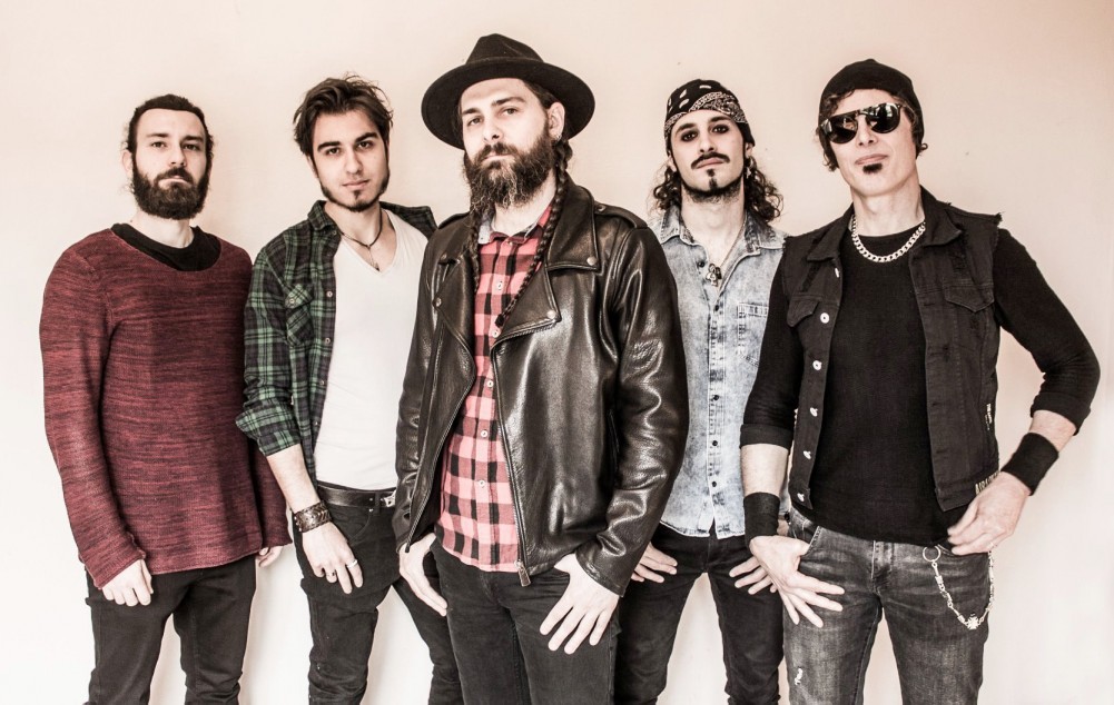 The CLAN (celtic rock) + Mines Floor Cowboys, en concert chez Wood Stock Guitares le 5 octobre prochain! 