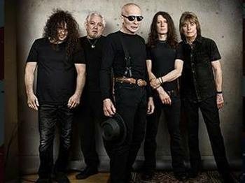 Tournée d'adieu pour UFO 