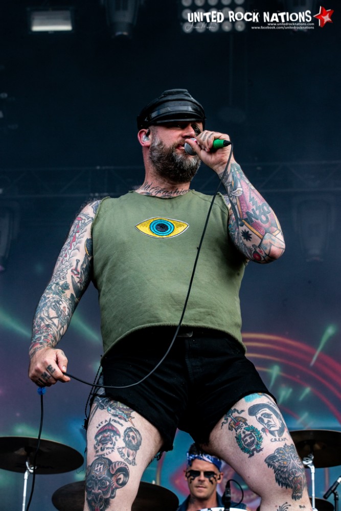 TURBONEGRO sur la scène Main Stage 1 du Download Festival 2018