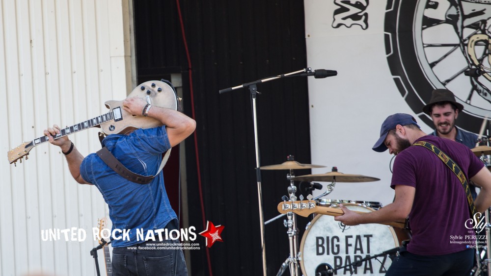 BIG FAT PAPA'Z